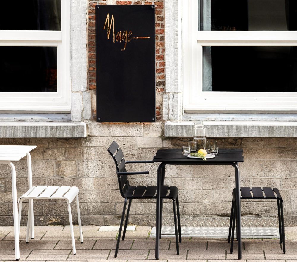 Tabouret Aligned-Marteen Baas-Off White-Savannah Bay Gallery Outdoor 5