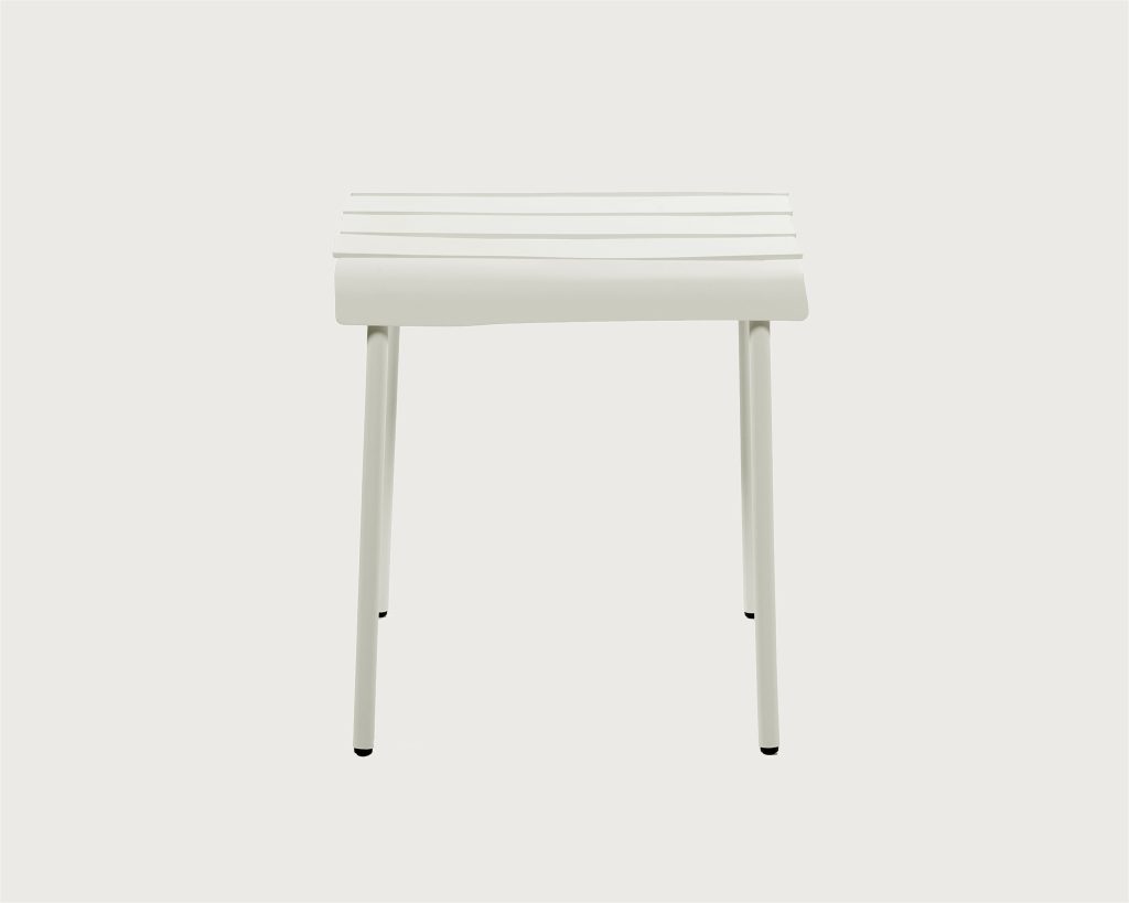 Tabouret Aligned-Marteen Baas-Off White-Savannah Bay Gallery Outdoor 1