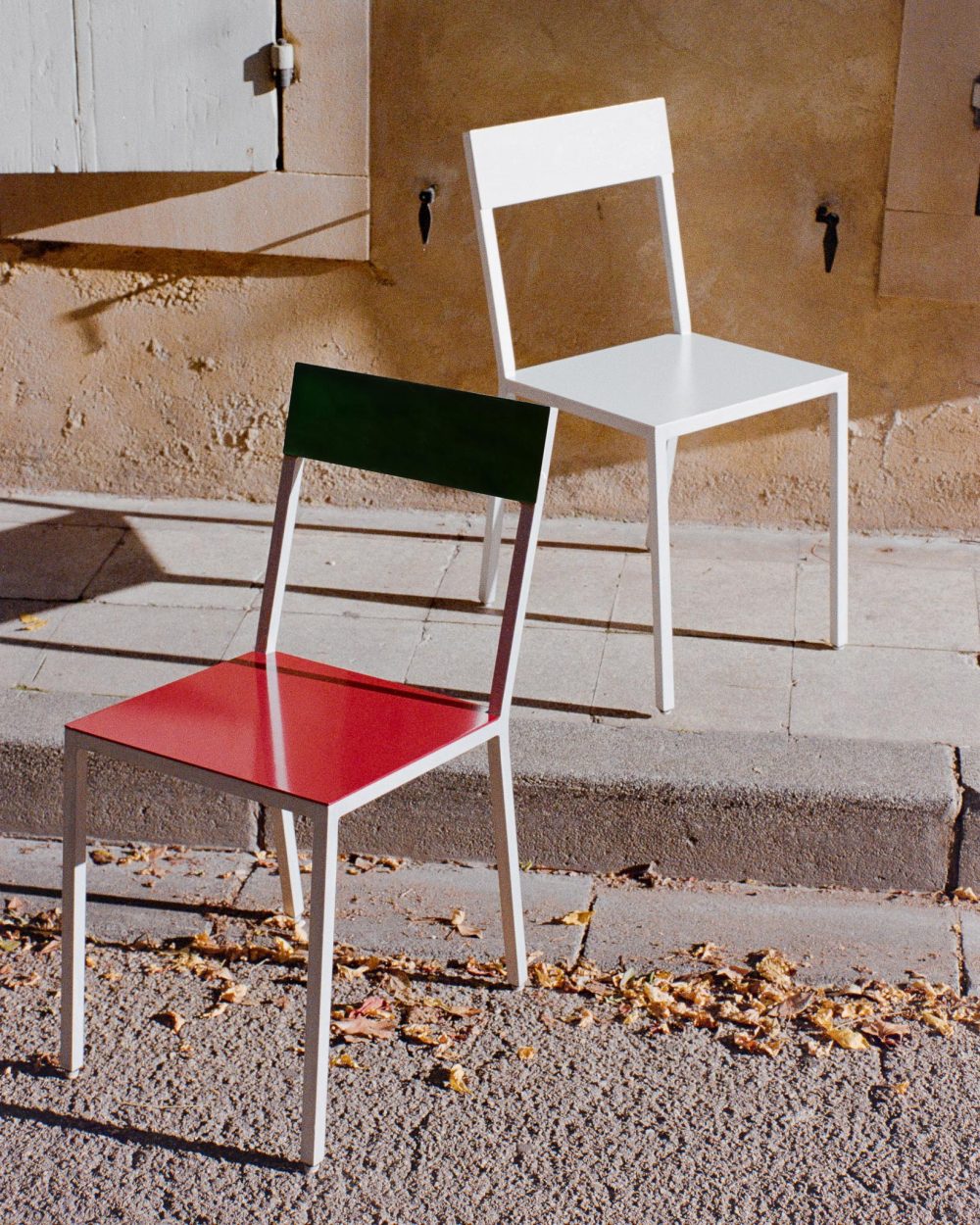 Chaise d'exterieur Alu Chair - Muller Van Severen Savannah Bay Gallery Outdoor-11
