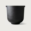 Savannah Bay Gallery-Vases-Pots-Exterieur-Decoration-Jardin-Castle par Friends and Founders-15