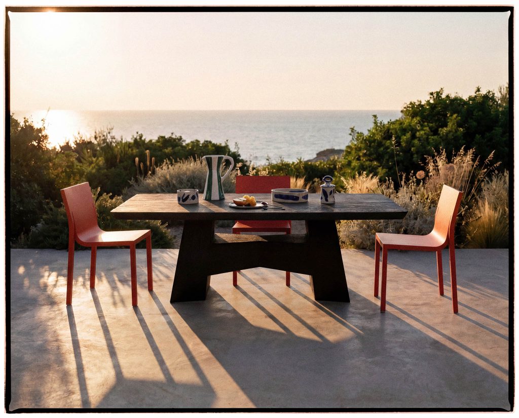 Savannah Bay Gallery-Contemporary Furniture-Tables-Assises-Miroirs-Luminaires-Mogwai Outdoor Dining Table 1